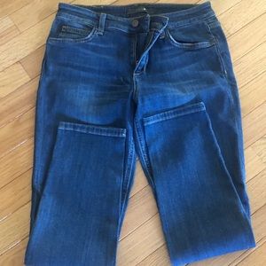 Joe’s Jeans boyfriend blue jeans